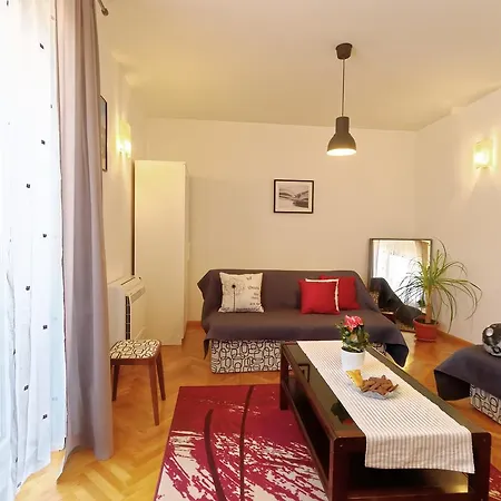 Marina Apartment *