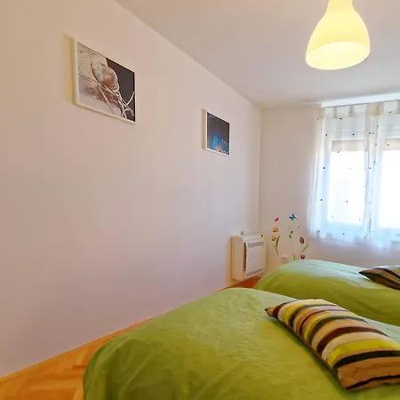 Apartment Marina Pula
