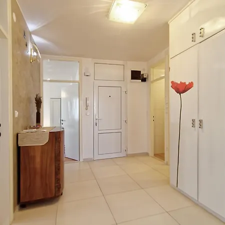 Marina Apartment *